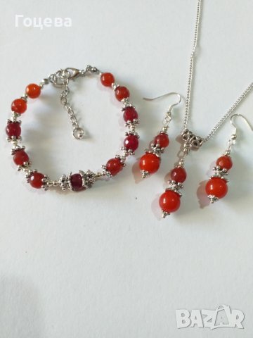Разкошен комплект обици, колие и гривна с Керемидено червен кварц и орнаменти в цвят Сребро 