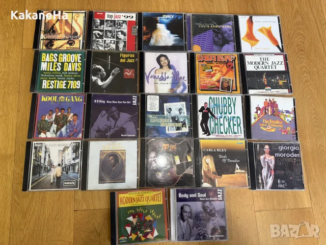компакт дискове  музика джаз bb king oasis beatles groove giorgio moroder miles davis chubby checker