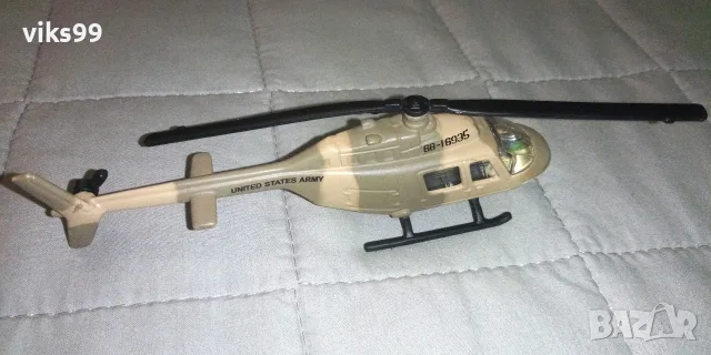 Bell OH-58A KIOWA Military Helicopter Maisto, снимка 4 - Колекции - 56057439