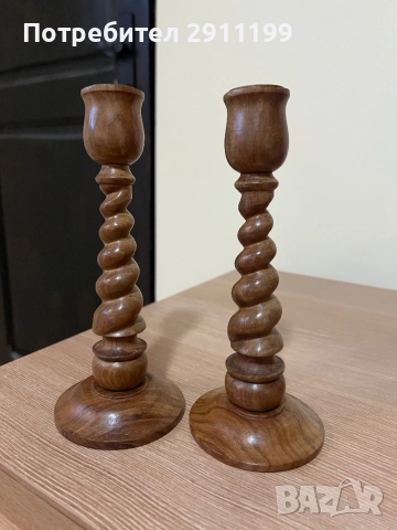 Дървен свещник, комплект от два броя
