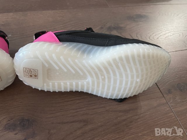 Дамски маратонки Cavalli Sport оригинални, нови, 37 номер, снимка 3 - Маратонки - 42545169