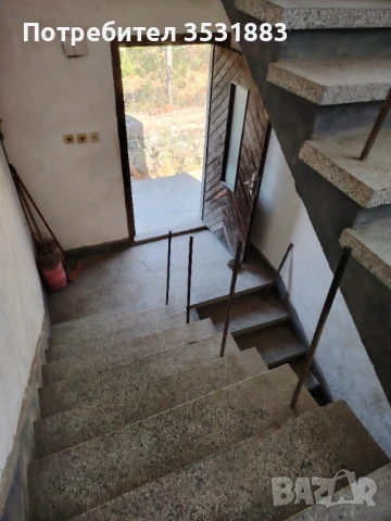 Двуфамилна къща в Карнобат, снимка 17 - Къщи - 50919896