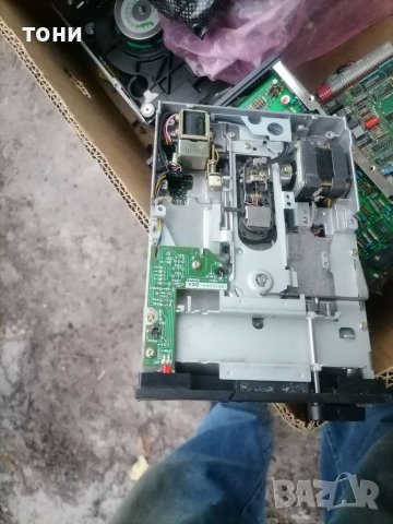 Стари части от компютри за колекционери