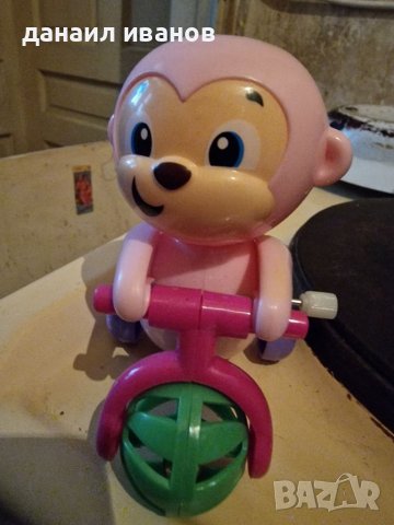 Бебешка играчка маймунка 10 см.розова