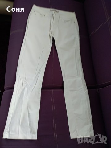 Дамски дънки и  поли, снимка 5 - Дънки - 31297510