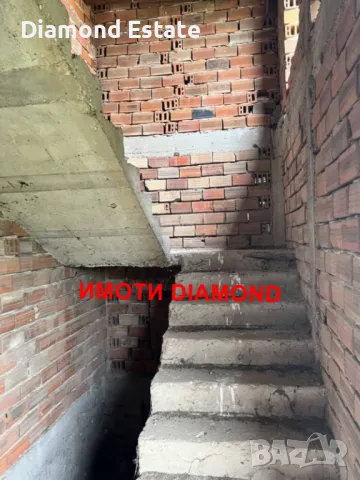 Двуетажна къща в село Градина общ. Първомай, снимка 10 - Къщи - 49826484