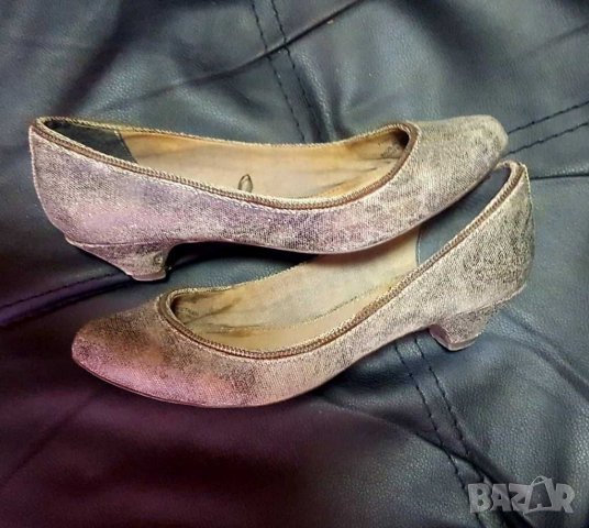 Обувки Stradivarius , снимка 1 - Дамски ежедневни обувки - 29173029