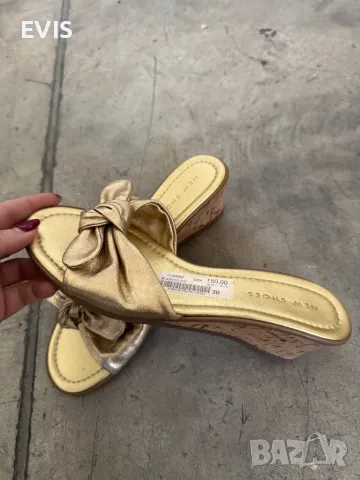 Златисти чехли, снимка 1