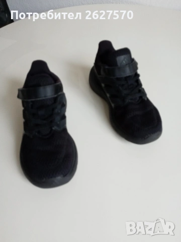 Детски маратонки Адидас.