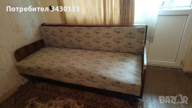 Разтегателен диван от соца, снимка 1 - Дивани и мека мебел - 42802098