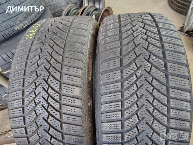 2бр.зимни гуми SEMPERIT 225/40/18 92V DOT 1819, снимка 2 - Гуми и джанти - 49325614