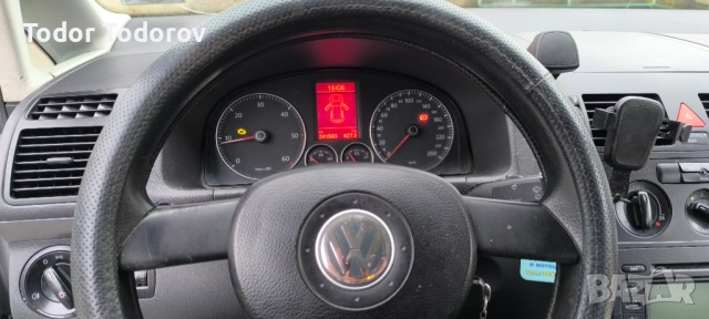 VW Touran 1.9TDI 90 hp 6 скорости, снимка 7 - Автомобили и джипове - 52730443