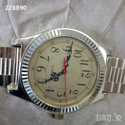 Стенен часовник , снимка 3 - Стенни часовници - 52582364