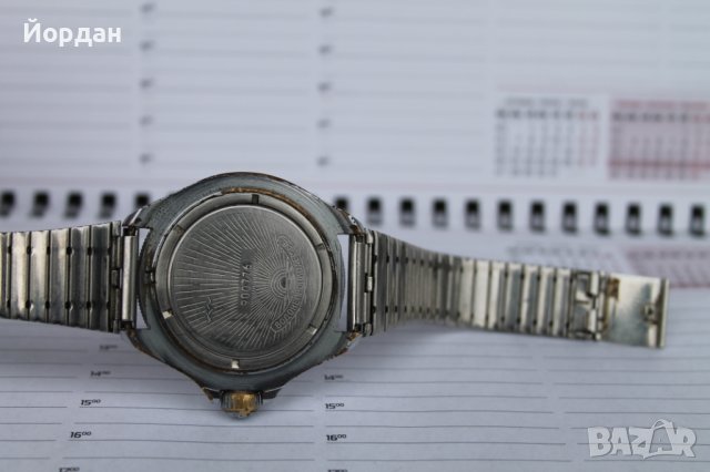 СССР часовник ''Восток'' командирски, снимка 3 - Антикварни и старинни предмети - 40737445