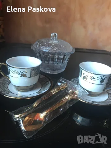 чашки с чинийки Мока, лъжички 6 броя с позлата и захарница стъкло
