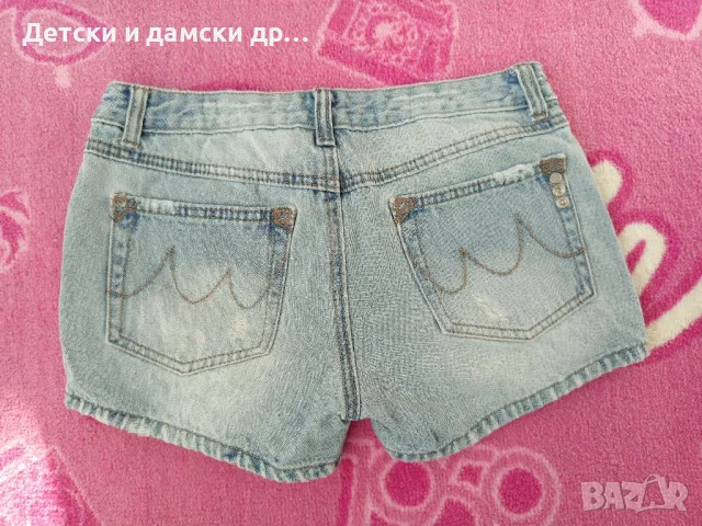 Дамски къси панталонки с камъни размер С , снимка 2 - Къси панталони и бермуди - 49778100