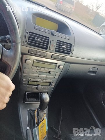 На части, Авенсис 2.0 116кс комби, снимка 9 - Автомобили и джипове - 39352412