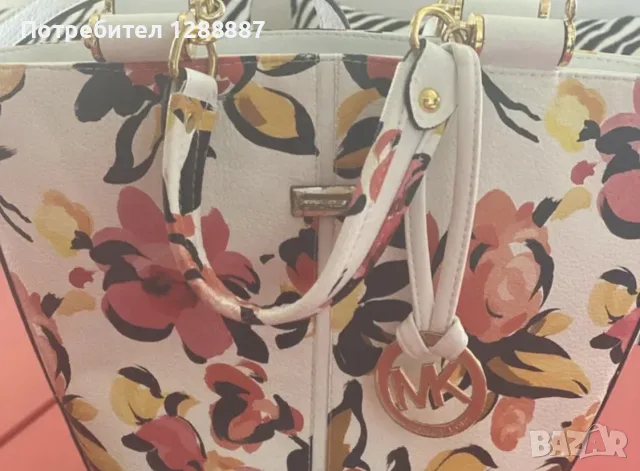 Michael Kors дамска чанта, снимка 4 - Чанти - 56483801