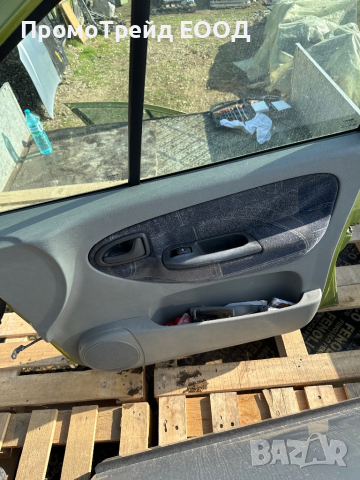 Предна дясна зелена врата Рено Сценик 1 Renault Scenic I, снимка 3 - Части - 44598587