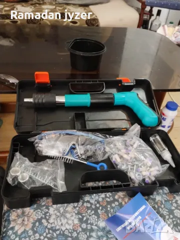 Продавам пистолети за пирони със резервни части и пирони , снимка 1