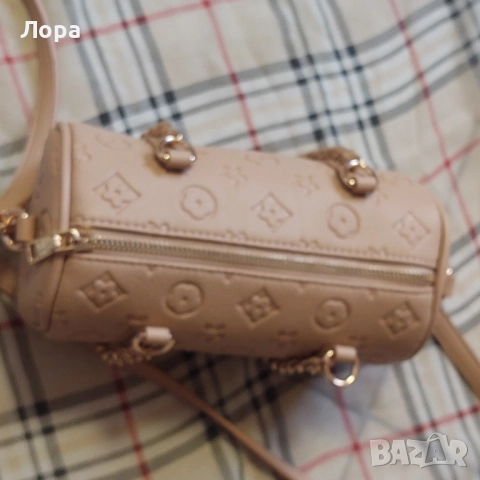 Дамска чанта Louis Vuitton , снимка 3 - Чанти - 52420987