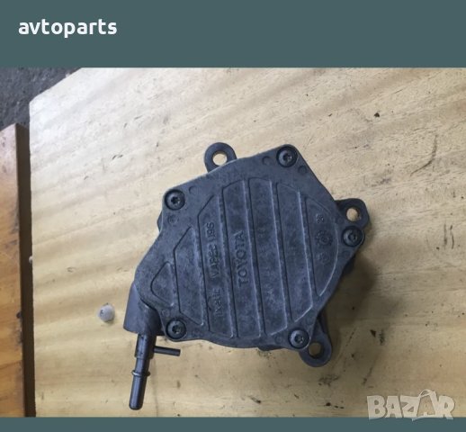 Toyota corolla verso 2008година 2.2d-4d вакум помпа