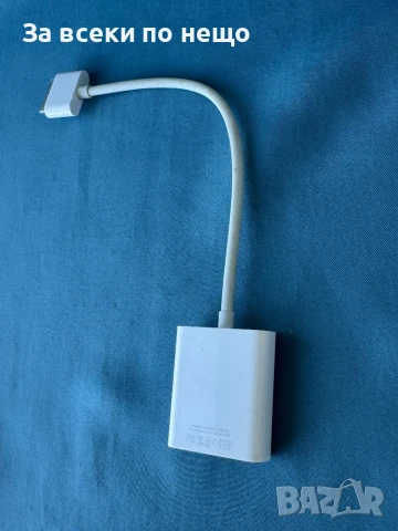 Оригинален кабел Apple 30-pin to VGA, снимка 2 - Резервни части за телефони - 50895197