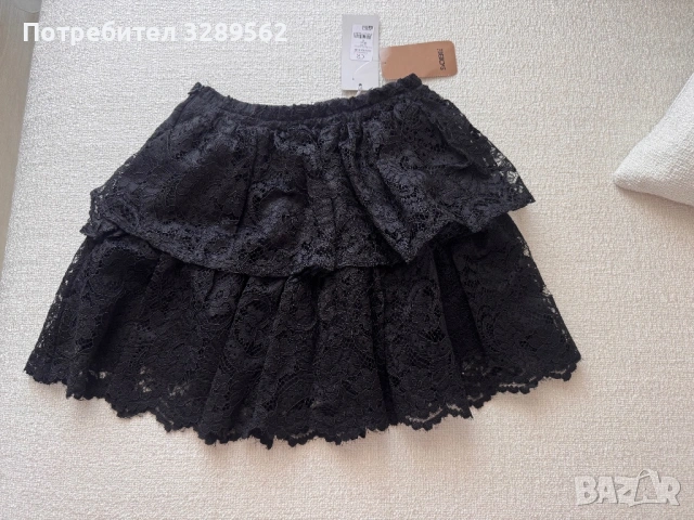 Черна дантелена пола 