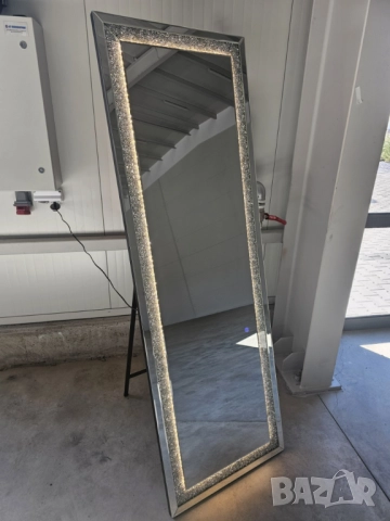 Луксозно огледало с LED осветление, снимка 6 - Други стоки за дома - 51853179