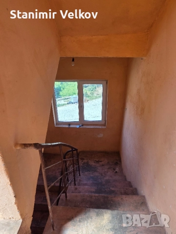 Двуетажна Къща с таван Тополовград, снимка 14 - Къщи - 51653627