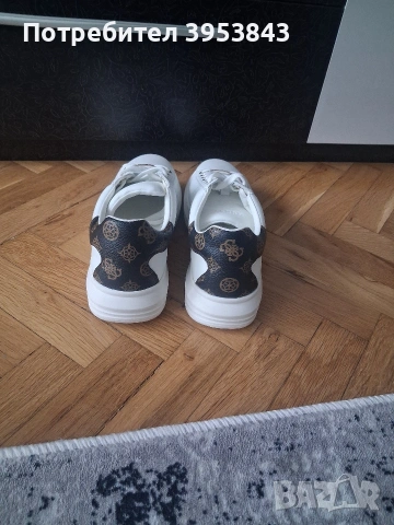 Кожени маратонки GUESS , снимка 3 - Маратонки - 53957829