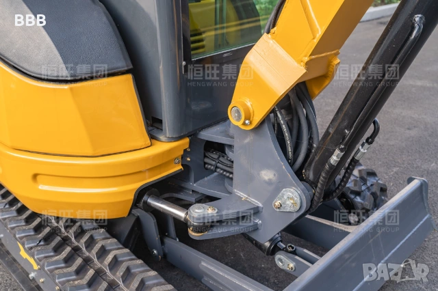 Продавам багер Hengwang HW 25W, снимка 2 - Индустриална техника - 53217155