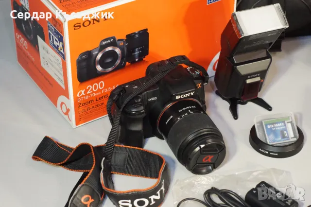 SONY a-200 с обектив Minolta 28-85/3,3-4, снимка 2 - Фотоапарати - 47476206