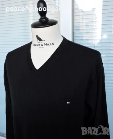 Tommy Hilfiger Men`s Black V-Neck Premium Cotton - страхотен мъжки черен памучен пуловер размер XL, снимка 3 - Пуловери - 48455378