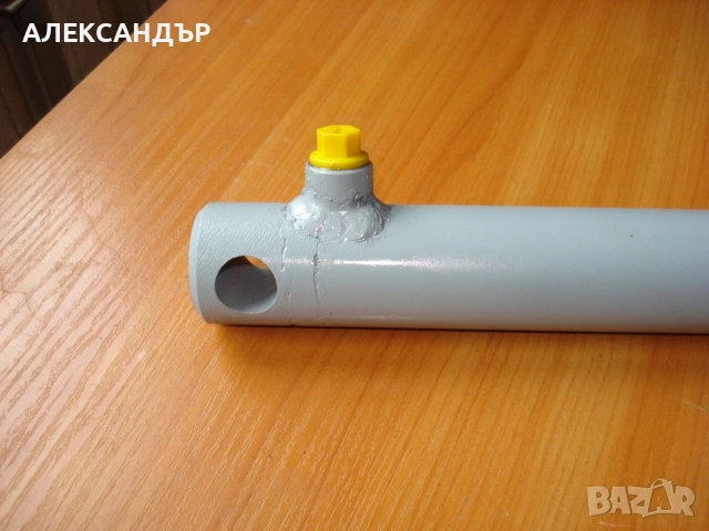 хидравличен цилиндър Ф32, снимка 2 - Резервни части за машини - 54014196