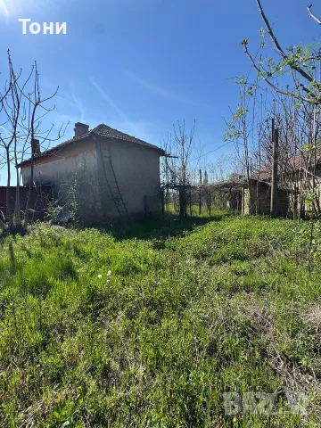 Масивна къща с голям двор в Макариополско, снимка 9 - Къщи - 56011890