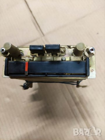 Продавам старо радио за кола  СССР