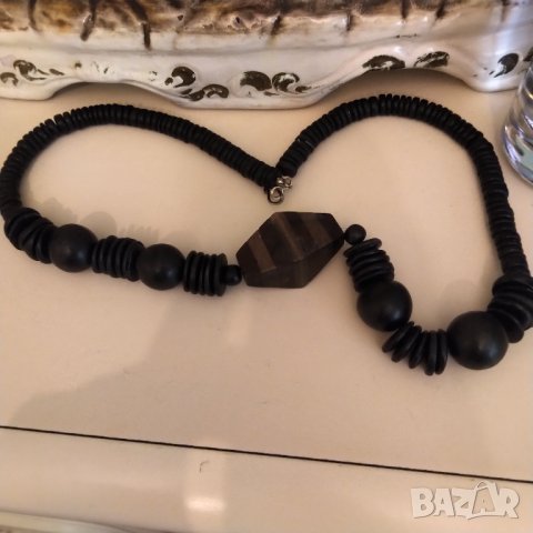 Абанос ръчно изработена огърлица , снимка 2 - Колиета, медальони, синджири - 37052301