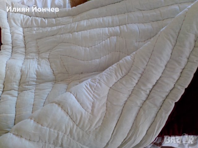 Вълнен юрган 180х180 см, снимка 2 - Олекотени завивки и одеяла - 31859398