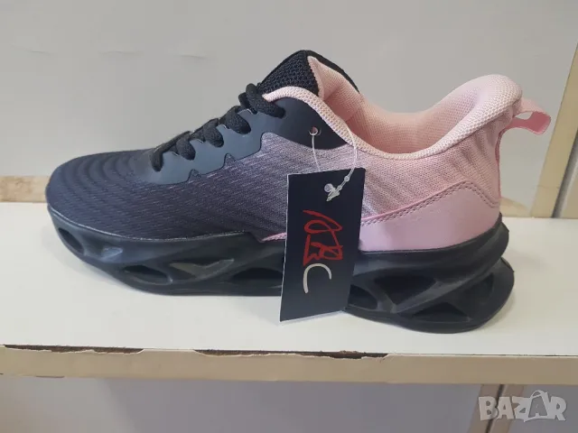 Дамски маратонки номер 37, снимка 2 - Маратонки - 48144090