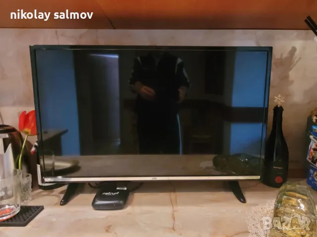 Телевизор JVC 32inch, снимка 1