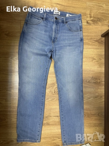Оригинални мъжки дънки Wrangler 32 размер, снимка 2 - Дънки - 56012311