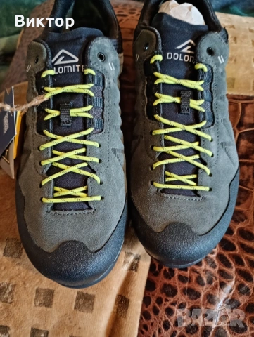 Dolomite – туристически обувки (НОВИ) Продавам чисто нови туристически обувки Dolomite, с етикети.