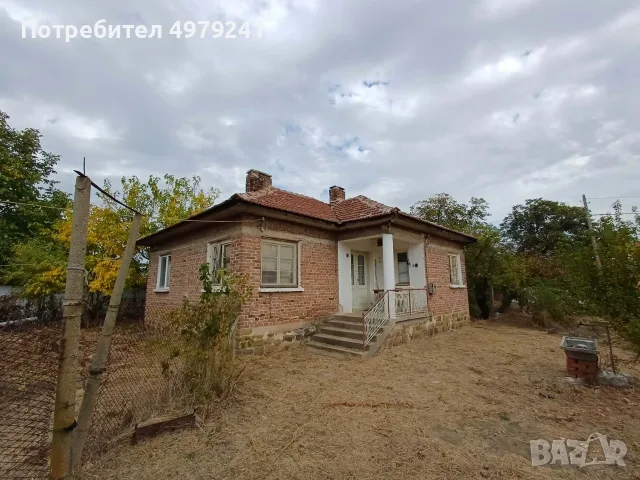 Къща с двор в село Зимница, снимка 2 - Къщи - 56510078