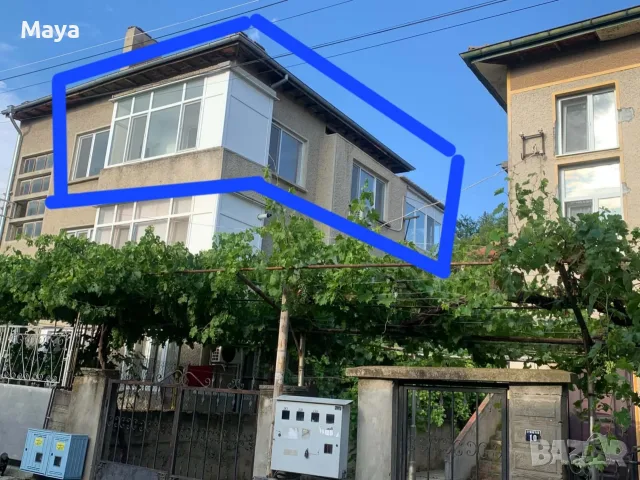 Продавам етаж от къща с гараж