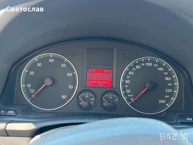 Golf 5 1.6i 2005, снимка 9 - Автомобили и джипове - 54110130