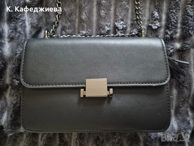 Дамска чанта, снимка 3 - Чанти - 54149236