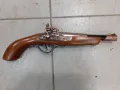 Красив кремъчен пистолет,пищов,оръжие, снимка 1