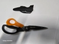 Мултифункционална ножица FISKARS Cuts+More, снимка 8