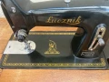 Крачна шевна машина Lucznik, снимка 1
